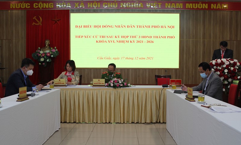 Tổ đại biểu HĐND TP Hà Nội tiếp xúc cử tri quận Cầu Giấy - Ảnh 1