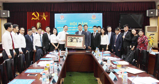 Giúp thanh niên Việt-Trung phát triển kinh tế, lập thân, lập nghiệp - Ảnh 1