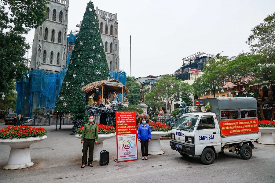 Dịp Giáng sinh: Dừng hoạt động vui chơi, không tập trung đông người tại khu vực hồ Hoàn Kiếm, Nhà Thờ Lớn, phố Hàng Mã - Ảnh 1