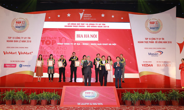 HABECO được vinh danh “Top 10 Công ty uy tín ngành thực phẩm – đồ uống Việt Nam 2018” - Ảnh 1