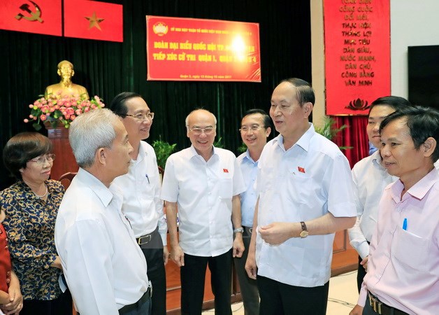 Chủ tịch nước Trần Đại Quang tiếp xúc cử tri TP Hồ Chí Minh - Ảnh 1