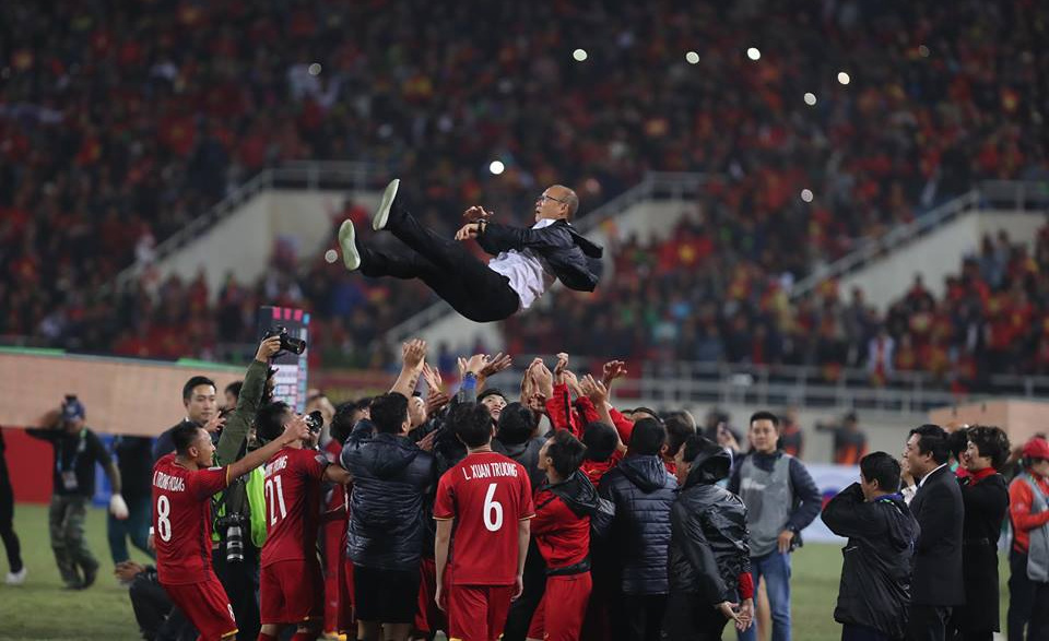 Việt Nam vô địch AFF Cup 2018 sau 10 năm chờ đợi - Ảnh 7