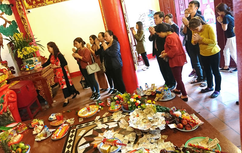 Tiếp bài Hà Nội, ý thức của người đi lễ đền chùa đã thay đổi: Cần hơn một nét văn hóa đi lễ - Ảnh 6