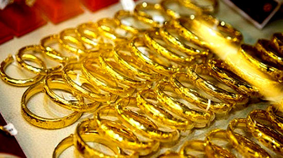 Giá vàng tiếp tục giảm mạnh, vàng trang sức giảm đến 150.000 đồng/lượng - Ảnh 1