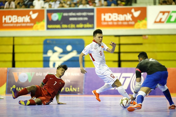 Tuyển Futsal chiến thắng nghẹt thở trước Indonesia - Ảnh 1