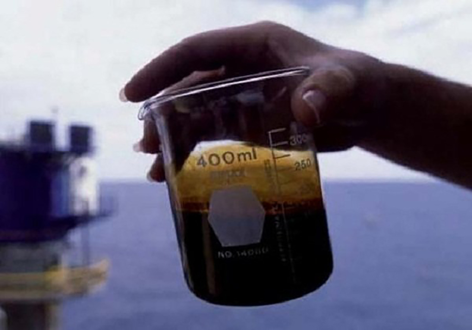 Gi&aacute; dầu h&ocirc;m nay giảm mạnh c&ograve;n do thị trường lo ngại nhu cầu năng lượng giảm, trong đ&oacute; c&oacute; dầu th&ocirc;.