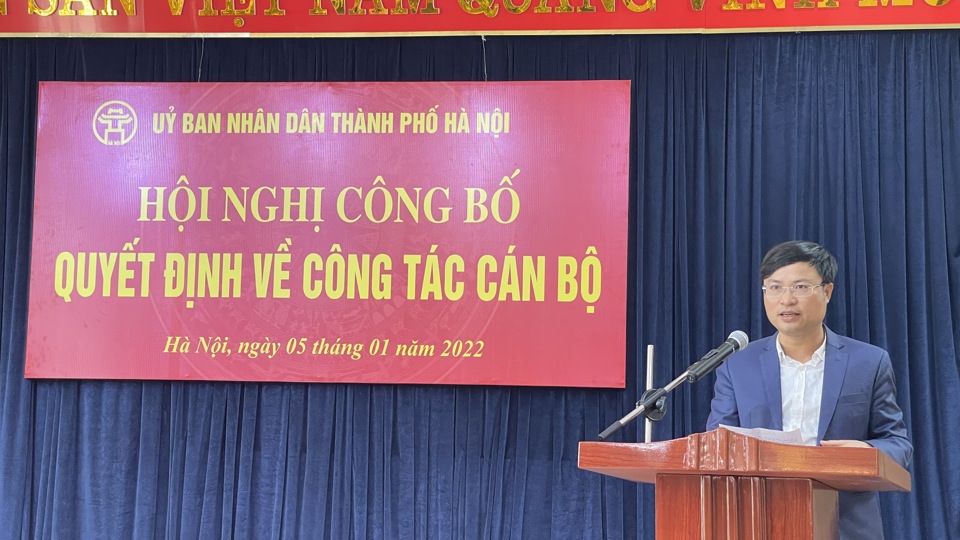 T&acirc;n&nbsp;Gi&aacute;m đốc Ban Quản l&yacute; dự &aacute;n giao th&ocirc;ng H&agrave; Nội ph&aacute;t biểu nhận nhiệm vụ