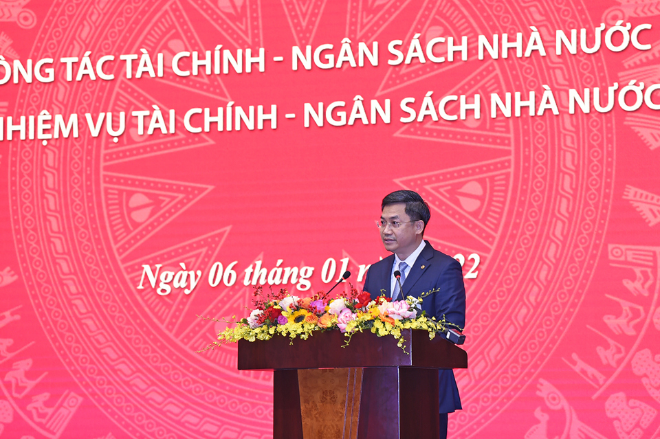 Ph&oacute; Chủ tịch UBND TP H&agrave; Nội H&agrave; Minh Hải ph&aacute;t biểu tại hội nghị