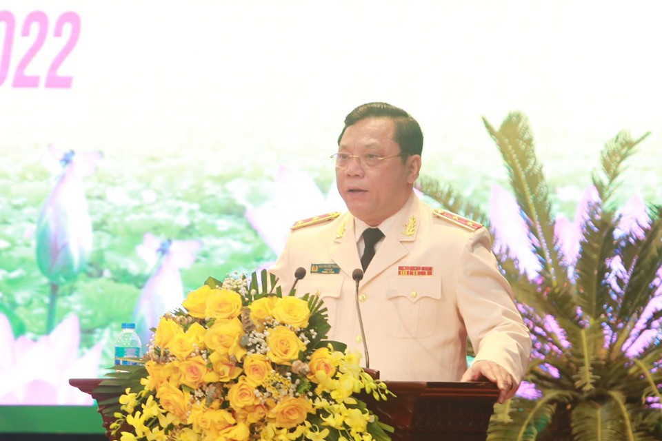 Trung tướng Nguyễn Hải Trung, Gi&aacute;m đốc C&ocirc;ng an TP chủ tr&igrave; hội nghị.
