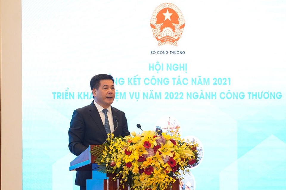 Bộ trưởng Bộ C&ocirc;ng Thương Nguyễn Hồng Di&ecirc;n ph&aacute;t biểu tại hội nghị