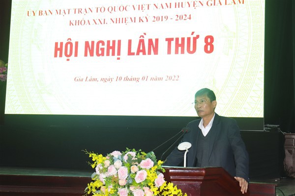 Ph&oacute; Chủ tịch Thường trực Ủy ban MTTQ Việt Nam TP H&agrave; Nội Nguyễn Anh Tuấn ph&aacute;t biểu tại hội nghị