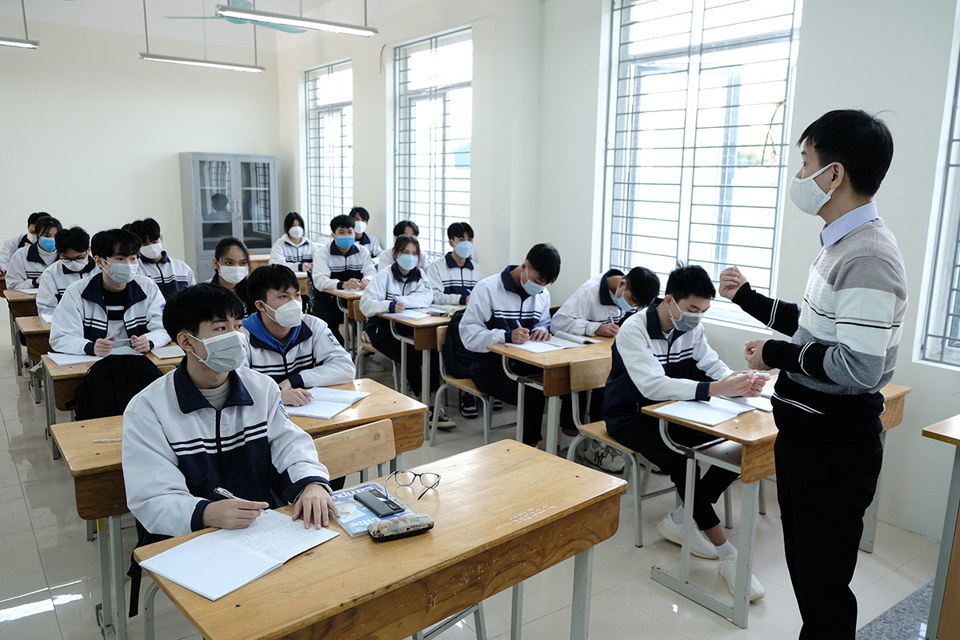 Học sinh khối 12 THPT Mê Linh trong giờ học. Ảnh: Phạm Hùng