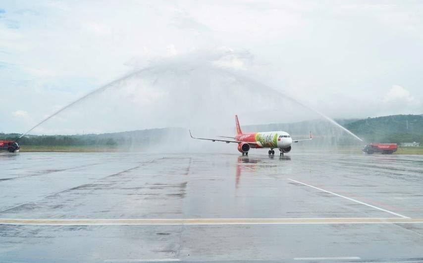 3 h&atilde;ng h&agrave;ng kh&ocirc;ng Vietnam Airlines, Vietjet Air v&agrave; Bamboo Airways tham gia hợp t&aacute;c đưa du kh&aacute;ch đến Ph&uacute; Quốc v&agrave; Ki&ecirc;n Giang.