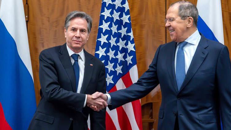 Ngoại trưởng Nga Sergei Lavrov (b&ecirc;n tr&aacute;i) v&agrave; người đồng cấp Mỹ Antony Blinken ng&agrave;y 21/1 c&oacute; cuộc gặp gỡ trực tiếp ở Geneva, Thụy Sĩ. Ảnh: Reuters