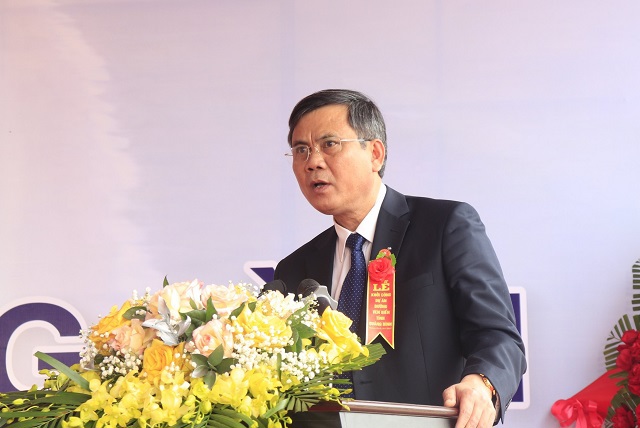 Chủ tịch UBND tỉnh Quảng B&igrave;nh Trần Thắng ph&aacute;t biểu tại buổi lễ.