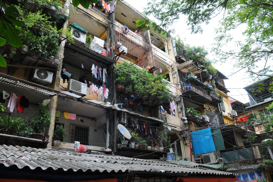 Một khu chung cư cũ trên địa bàn quận Ba Đình. Ảnh Thanh Hải