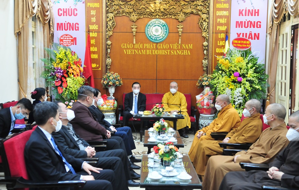 Chủ tịch UBND Th&agrave;nh phố Chu Ngọc Anh c&ugrave;ng đo&agrave;n đại biểu TP H&agrave; Nội ch&uacute;c Tết Hội đồng trị sự Gi&aacute;o hội Phật gi&aacute;o Việt Nam