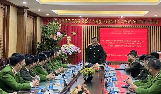 Trung tướng Nguyễn Hải Trung đ&atilde; đ&aacute;nh gi&aacute; cao những kết quả C&ocirc;ng an quận Thanh Xu&acirc;n đ&atilde; đạt được.