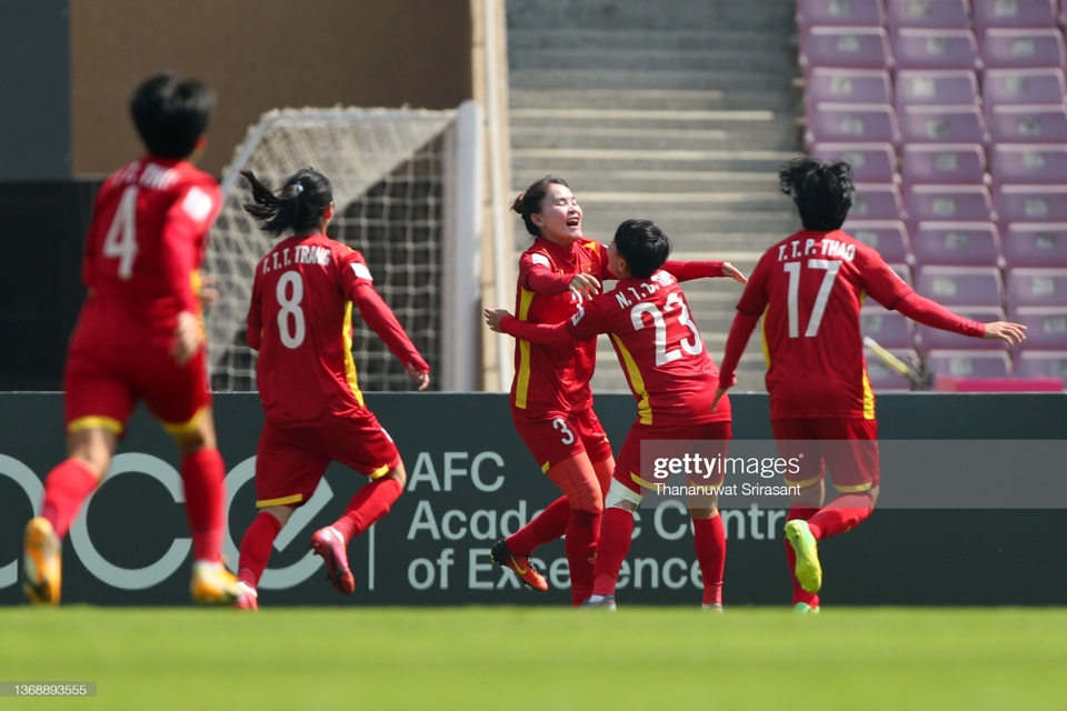 Thủ tướng Phạm Minh Ch&iacute;nh&nbsp;biểu dương, đ&aacute;nh gi&aacute; cao kỳ t&iacute;ch lần đầu ti&ecirc;n gi&agrave;nh v&eacute; dự VCK World Cup của ĐT nữ Việt Nam.