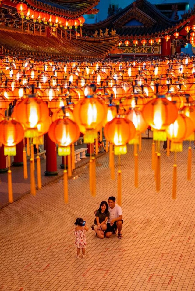 Hàng nghìn đèn lồng được thắp sáng tại ngôi đền lớn nhất Đông Nam Á - Ảnh 5