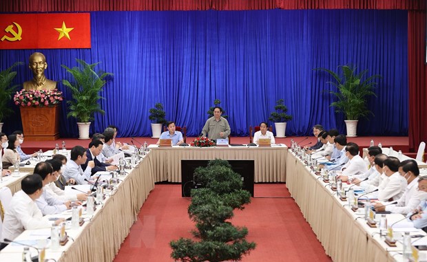 Thủ tướng Phạm Minh Ch&iacute;nh chủ tr&igrave; cuộc họp. (Ảnh: Dương Giang/TTXVN)
