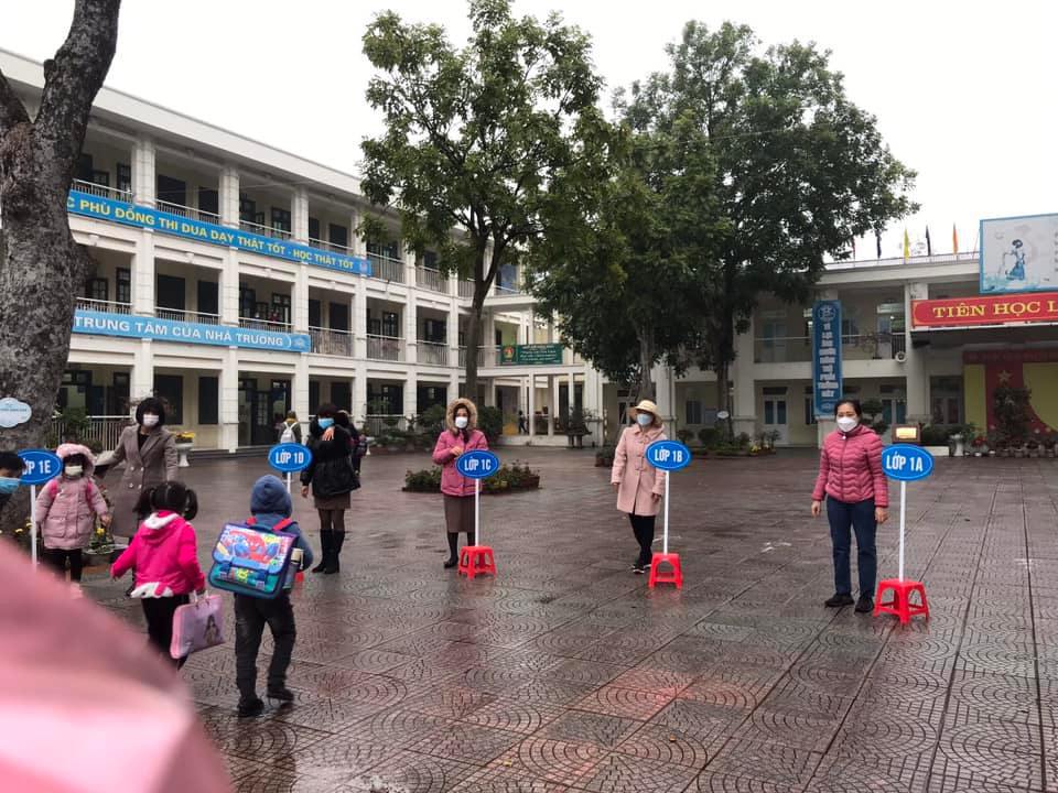 26.459 học sinh tiểu học huyện Gia Lâm đã trở lại trường - Ảnh 1