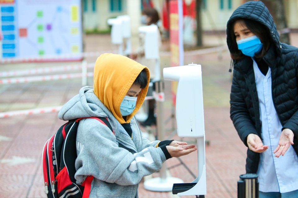 Tỷ lệ học sinh tiểu học tr&ecirc;n địa b&agrave;n huyện Đan Phượng đến trường học trực tiếp những ng&agrave;y qua chỉ đạt hơn 20%.