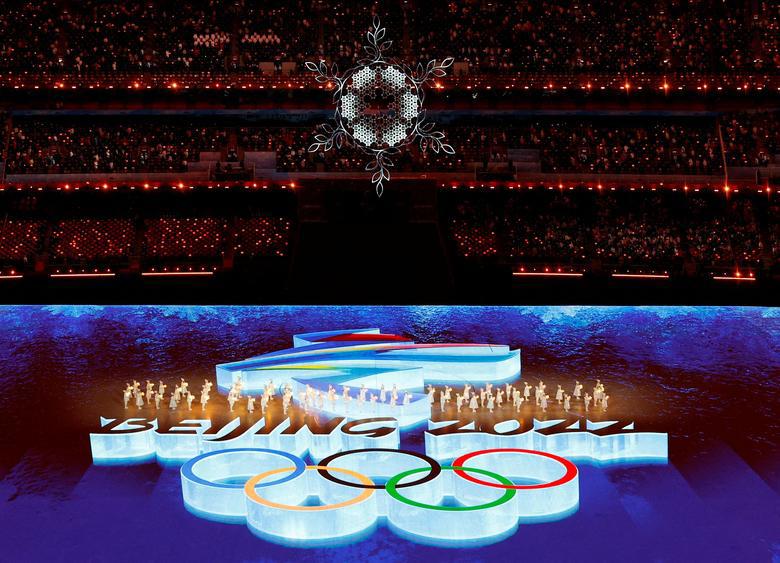 Rực rỡ sắc màu tại Lễ bế mạc Olympic mùa đông Bắc Kinh 2022 - Ảnh 1