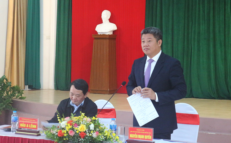 Ph&oacute; Chủ tịch UBND th&agrave;nh phố H&agrave; Nội Nguyễn Mạnh Quyền ph&aacute;t biểu tại hội nghị