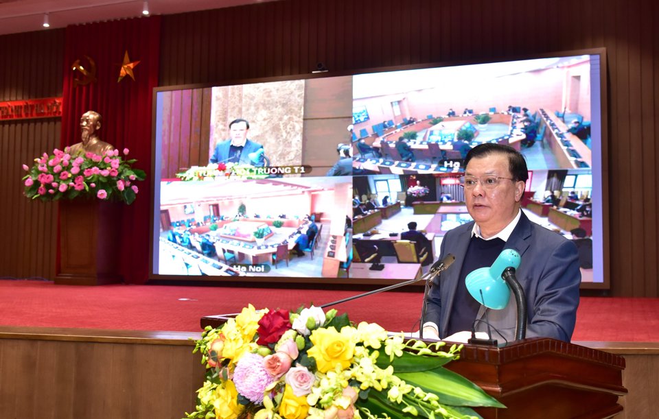Bí thư Thành ủy Hà Nội Đinh Tiến Dũng phát biểu kết luận Hội nghị lần thứ 7 Ban Chấp hành Đảng bộ TP Hà Nội khóa XVII. Ảnh Công Hùng