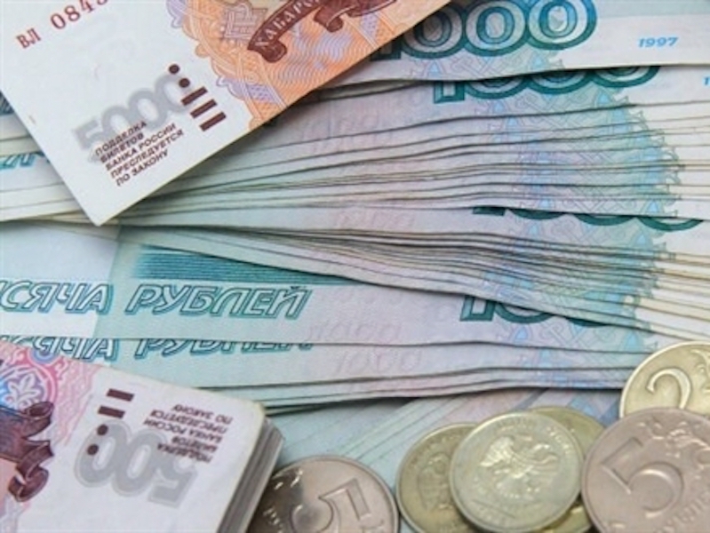 Nga tăng gần gấp đ&ocirc;i l&atilde;i suất, khi đồng ruble c&oacute; l&uacute;c giảm 40% so với đồng USD