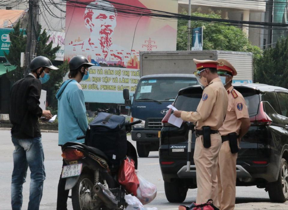 Triển khai thực hiện quy định pháp luật xử lý vi phạm hành chính - Ảnh 1