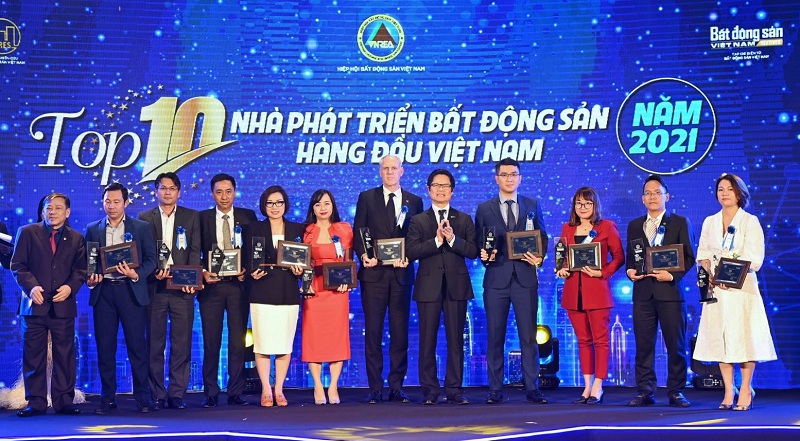 Nhiều thương hiệu BĐS ti&ecirc;u biểu được vinh danh.