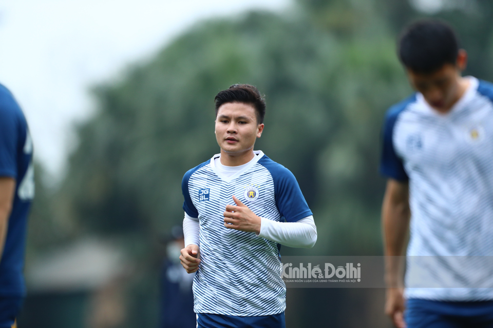 Quang Hải ch&iacute;nh thức chia tay H&agrave; Nội FC.