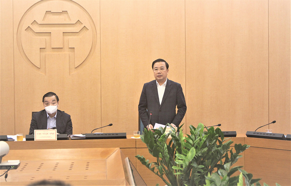 Ph&oacute; Chủ tịch UBND TP H&agrave; Nội Chử Xu&acirc;n Dũng ph&aacute;t biểu tại hội nghị.