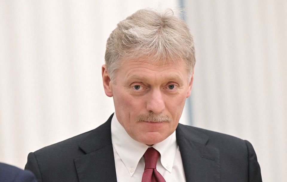 Ph&aacute;t ng&ocirc;n vi&ecirc;n Tổng thống Nga Dmitry Peskov. Ảnh: Reuters