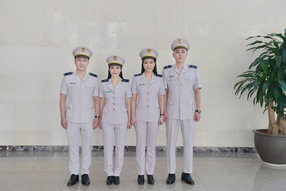 Hải Quan Việt Nam sử dụng trang phục mới từ ngày 1/4/2022 - Ảnh 2