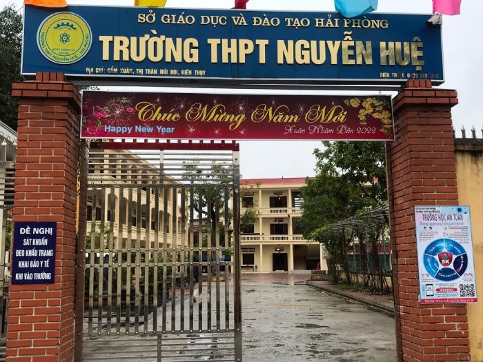 Trường THPT Nguyễn Huệ