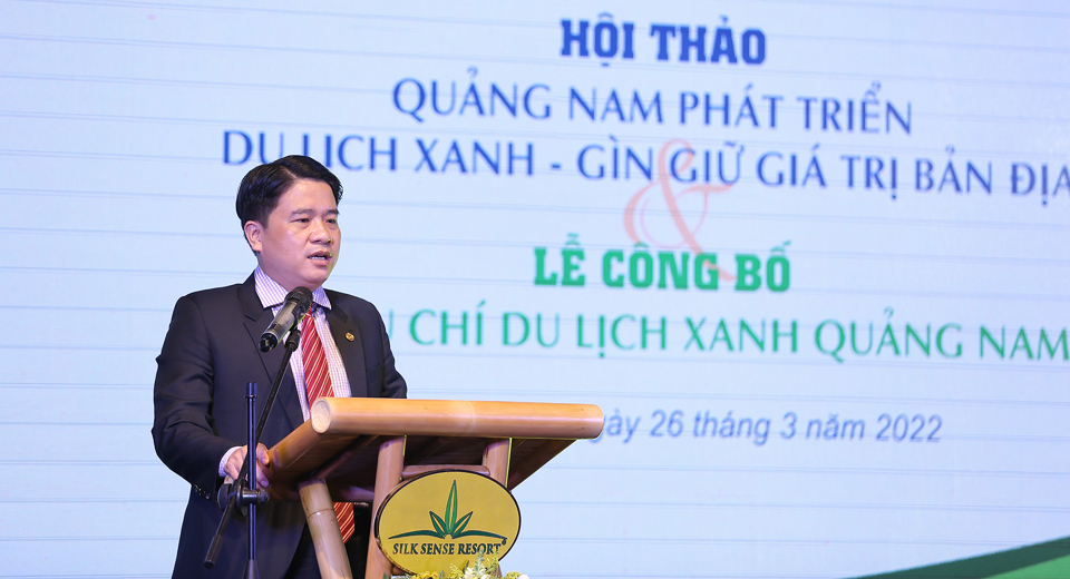 &Ocirc;ng Trần Văn T&acirc;n - Ph&oacute; Chủ tịch UBND tỉnh Quảng Nam ph&aacute;t biểu tại hội thảo.