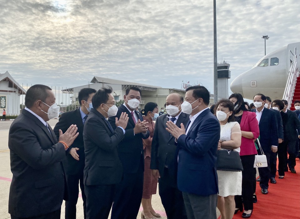 Bí thư Thành ủy Hà Nội Đinh Tiến Dũng dẫn đầu Đoàn đại biểu cấp cao thành phố sang thăm và làm việc tại Viêng Chăn từ ngày 3 – 5/4/2022.