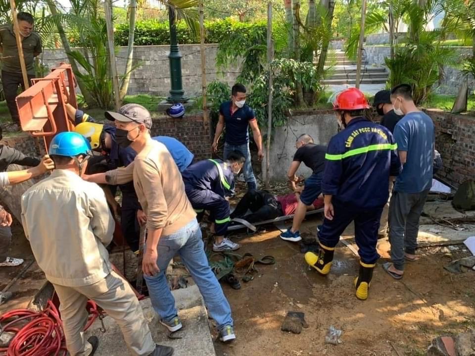 May mắn 4 nạn nh&acirc;n được cấp cứu tại bệnh viện Đa khoa tỉnh Quảng Ninh