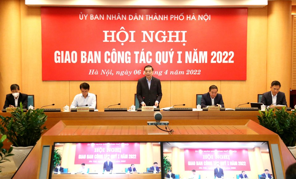 Chủ tịch UBND TP H&agrave; Nội Chu Ngọc Anh chủ tr&igrave; Hội nghị giao ban c&ocirc;ng t&aacute;c qu&yacute; I/2022