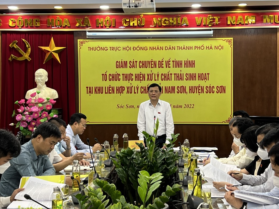 Phó Chủ tịch HĐND thành phố Phạm Quí Tiên kết luận buổi giám sát. Ảnh Thùy Linh01