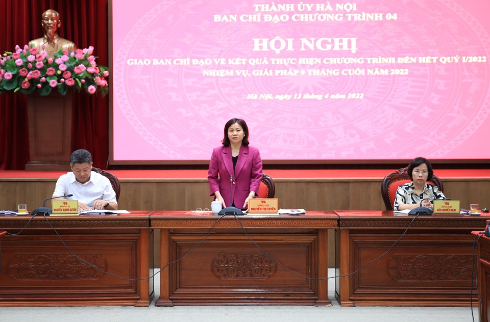 Phó Bí thư Thường trực Thành ủy Nguyễn Thị Tuyến phát biểu tại hội nghị. Ảnh: Công Hùng