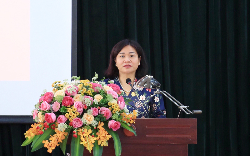 Phó Bí thư Thường trực Thành ủy Hà Nội Nguyễn Thị Tuyến phát biểu tại lễ khai giảng