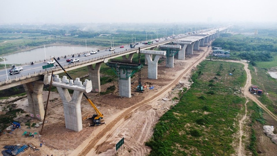 Dự án cầu Vĩnh Tuy giai đoạn 2 sẽ được hoàn thành vào tháng 6-2023. Ảnh Việt Hùng