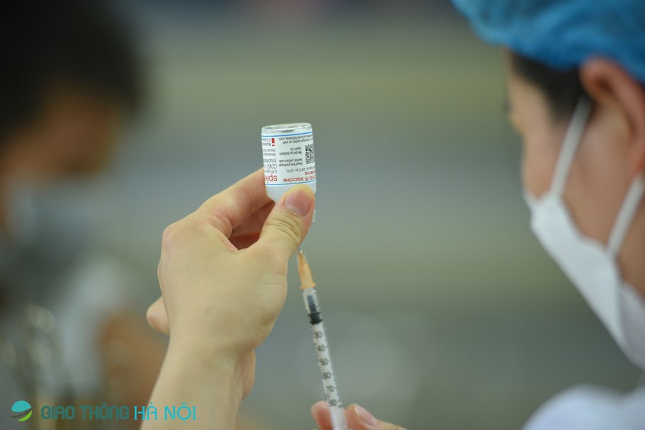 Hà Nội đồng loạt tiêm vaccine phòng Covid-19 cho trẻ từ 5 - dưới 12 tuổi - Ảnh 11
