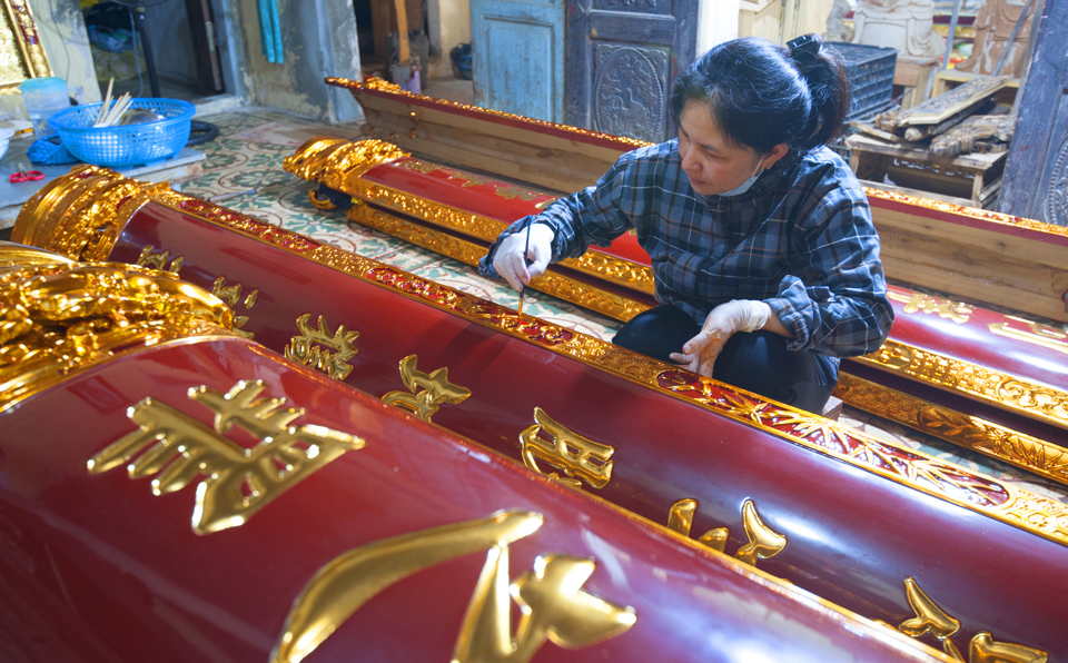 Niềm tự hào của làng nghề truyền thống tạc tượng Sơn Đồng - Ảnh 4