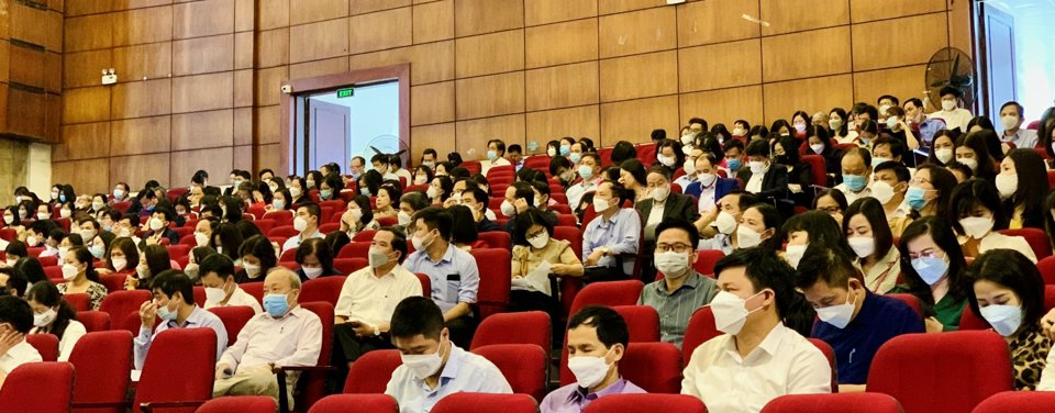 Đại diện Phòng GD&ĐT và các nhà trường dự hội nghị Hướng dẫn tuyển sinh đầu cấp tại Hà Nội