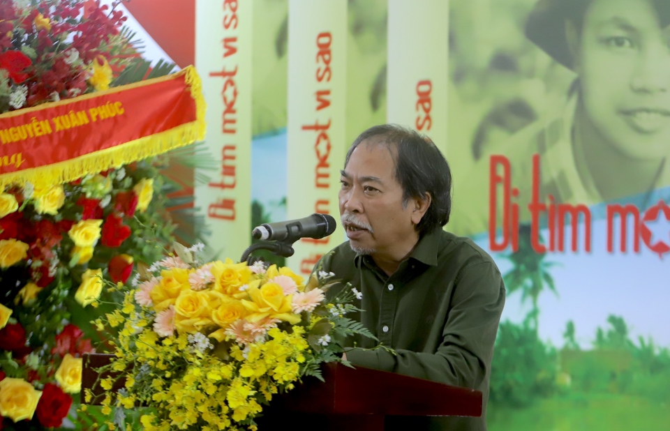 Nh&agrave; thơ Nguyễn Quang Thiều - Chủ tịch Hội Nh&agrave; văn Việt Nam ph&aacute;t biểu.